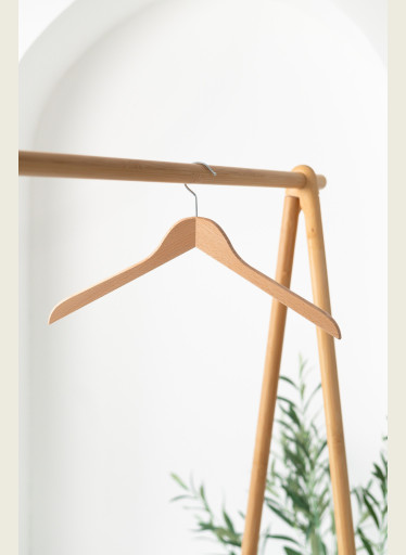 Dámské dřevěné ramínko DK – na saka, bundy, kabáty a košile (44 cm)