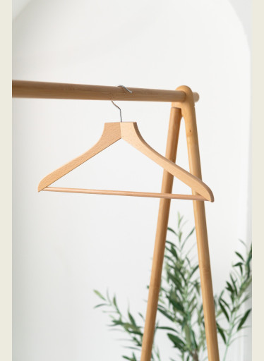 Pánské dřevěné ramínko PS – na saka, bundy, kabáty a kalhoty (44 cm)