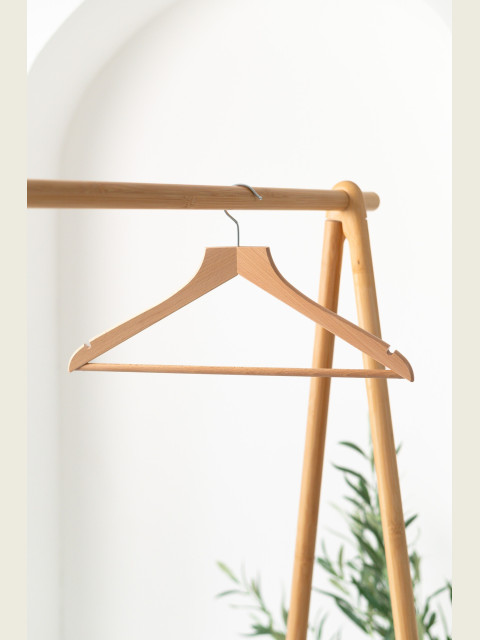 Pánské dřevěné ramínko PSZ – na saka, bundy, kabáty a kalhoty (44 cm)