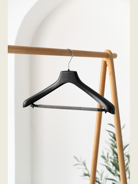 Plastové ramínko AN s molitanovou příčkou – na saka, kalhoty a sukně (42 cm)